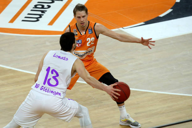 萨尔的例子 萨尔的例子